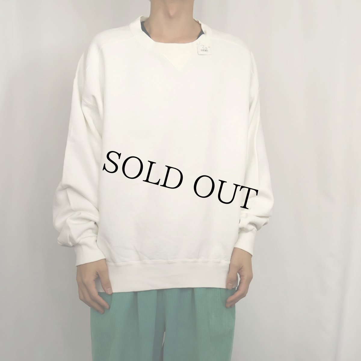 画像2: 90's RUSSELL ATHLETIC USA製 "HIGH COTTON" 前V スウェット XL (2)