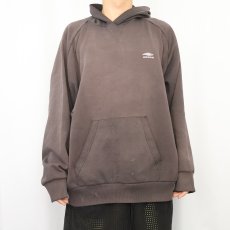 画像2: UMBRO ロゴ刺繍 フェードスウェットフーディー XL (2)