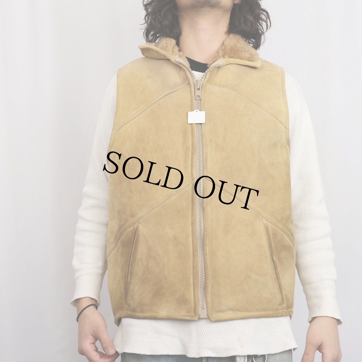 画像2: UNKNOWN ムートンベスト (2)