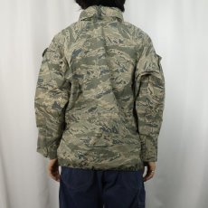 画像3: 2000's U.S.AIR FORCE APECS ABU デジタルタイガーカモ GORE-TEX パーカー SMALL-SHORT (3)