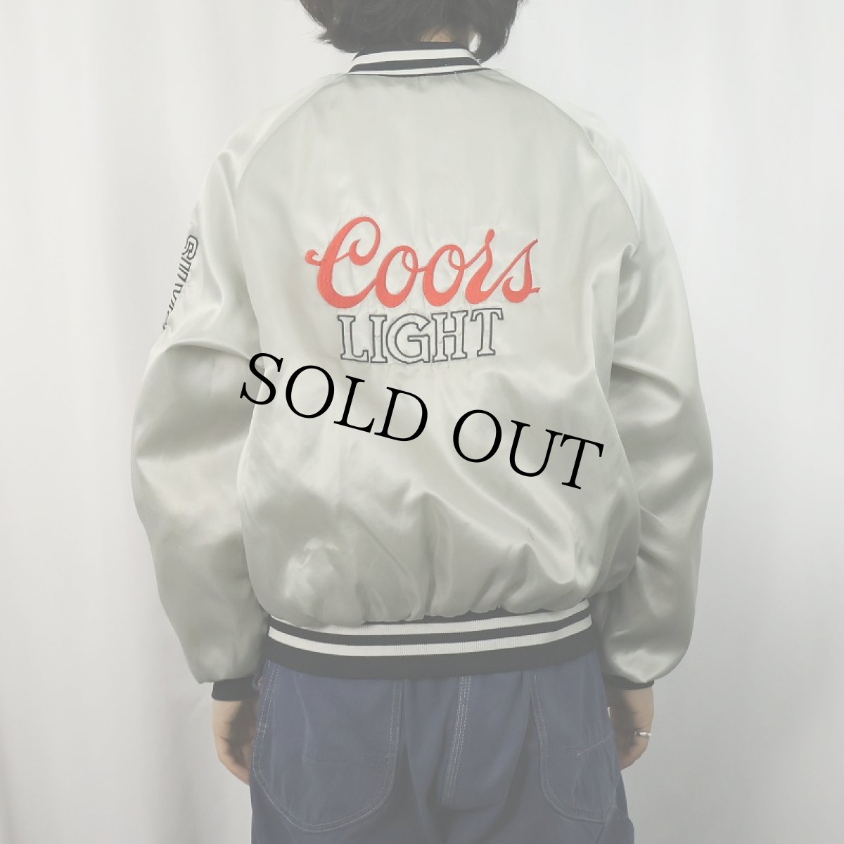 画像4: 70〜80's King Louie USA製 "Coors Light" 刺繡入り ナイロンスタジャン L (4)