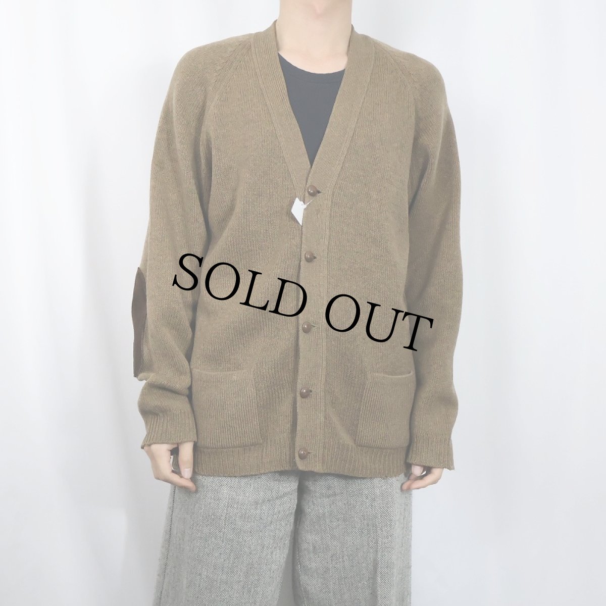 画像2: 70〜80's Tailteann IRELAND製 エルボーパッチ付き ラムウールニットカーディガン (2)