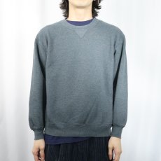 画像2: 90's RUSSELL ATHLETIC USA製 前V 無地スウェット L (2)