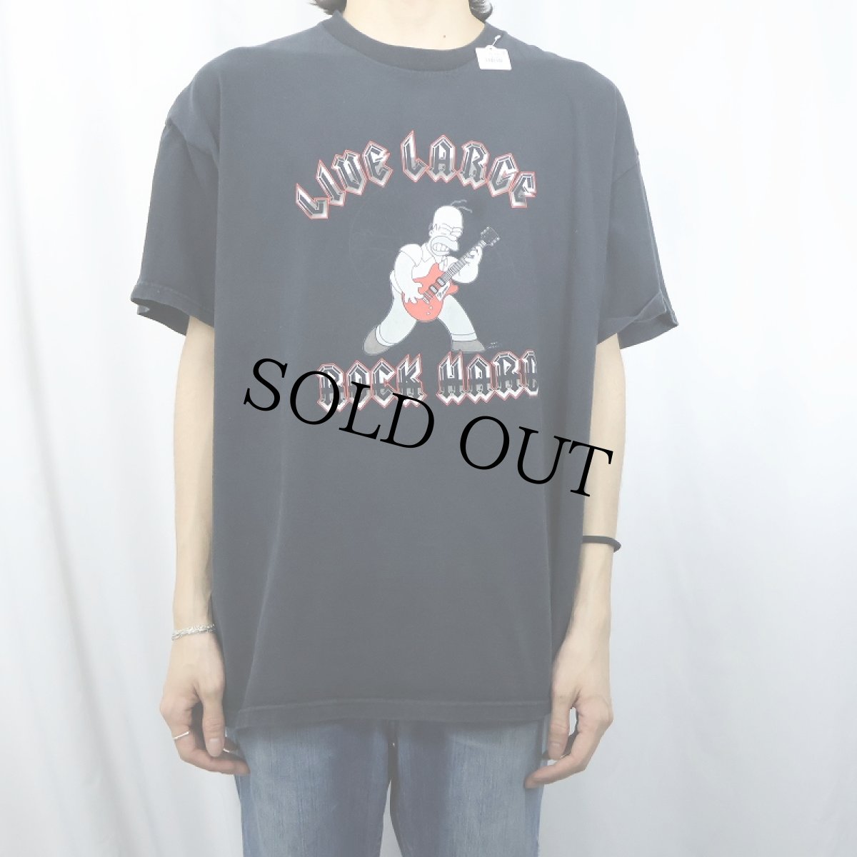 画像2: THE SIMPSONS "LIVE LARGE ROCK HARD" キャラクタープリントTシャツ 2XL (2)