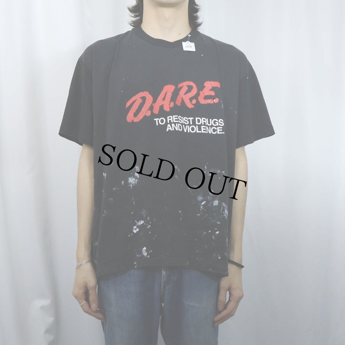 画像2: 90's USA製 "D.A.R.E. TO RESIST DRUGS AND VIOLENCE" 薬物乱用防止団体 メッセージプリントTシャツ BLACK XL (2)