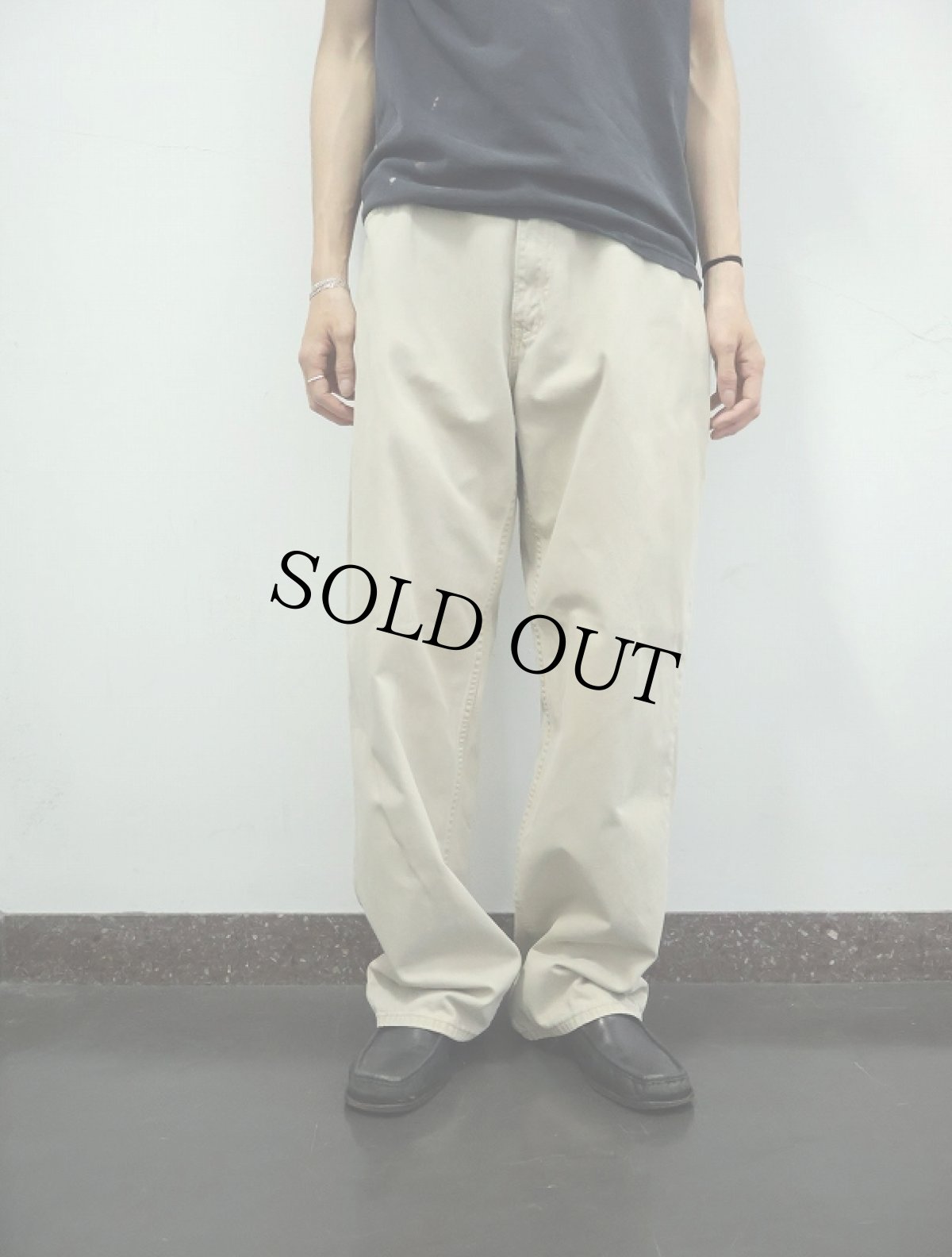 画像1: 90's Levi's SILVER TAB "loose" チノトラウザーズ W37 (1)