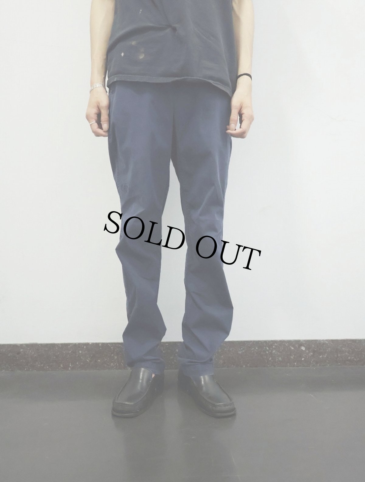 画像2: ARC'TERYX コットン×ナイロン チノトラウザーズ NAVY SIZE36 (2)