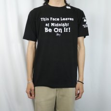 画像2: 90's KIP ATTAWAY USA製  "This Face Leaves..." ミュージシャンプリントTシャツ BLACK L (2)