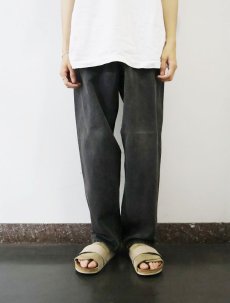 画像1: 90's Levi's 570 BUGGY FIT USA製 "サルファブラック" ブラックデニムパンツ W37 (1)