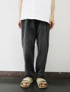 画像2: 90's Levi's 560 LOOSE FIT USA製 "サルファブラック" ブラックデニムパンツ W35 (2)
