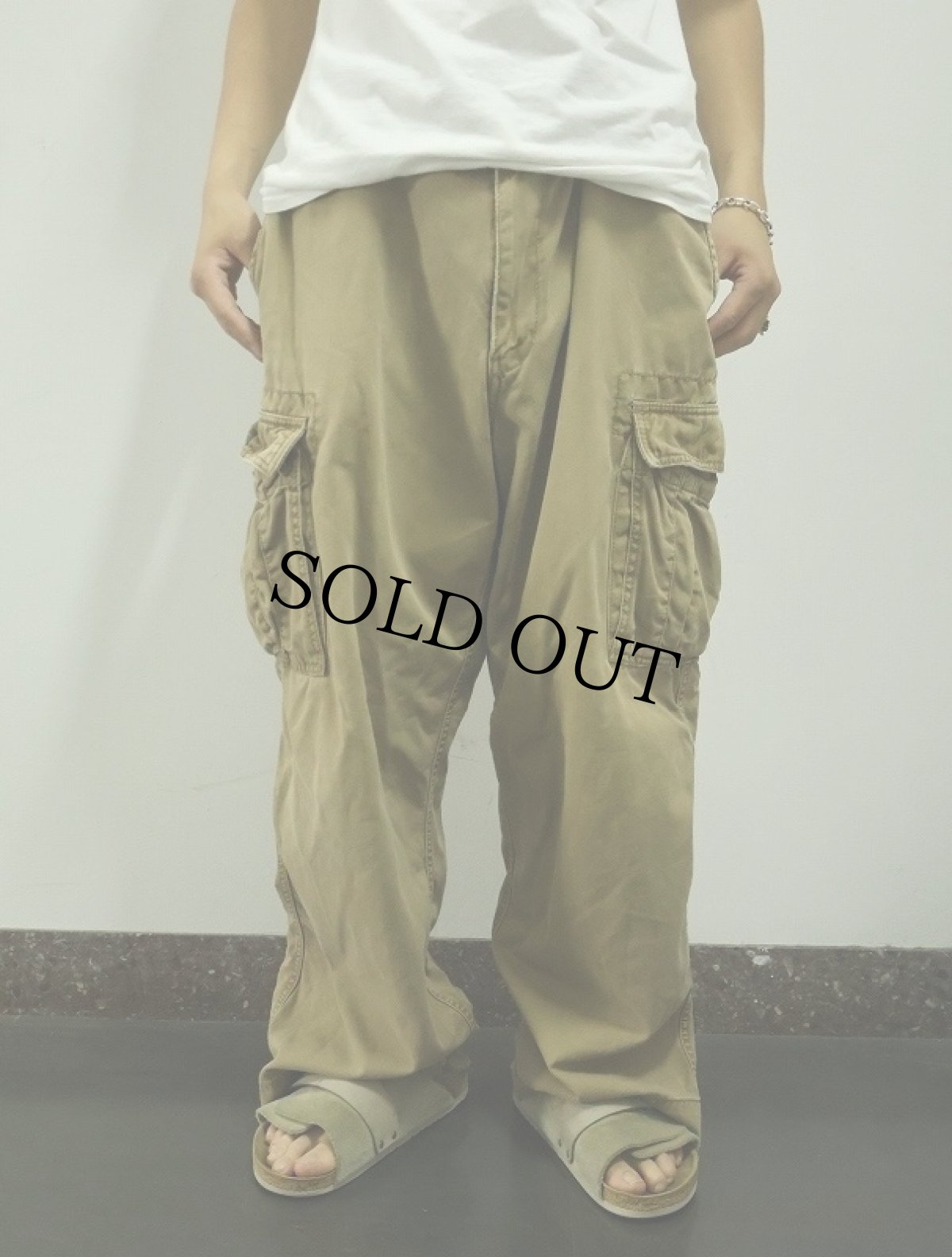 画像2: AMERICAN EAGLE チノカーゴパンツ W35 (2)