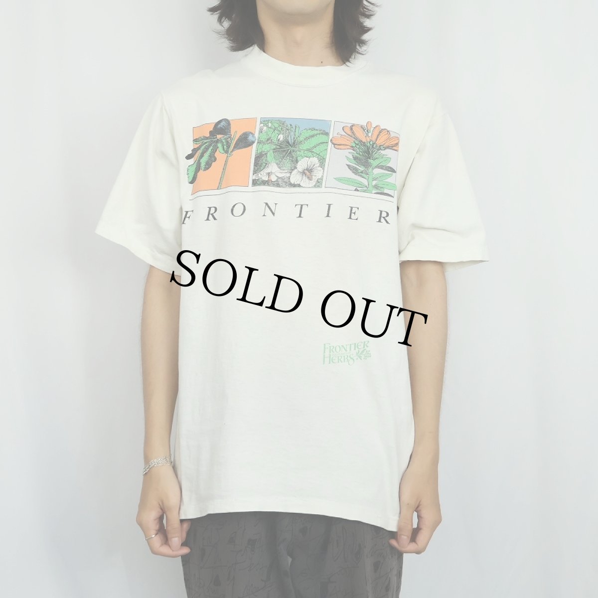 画像2: 90's GALT SAND USA製 "FRONTIER HERBS" プリントTシャツ M (2)