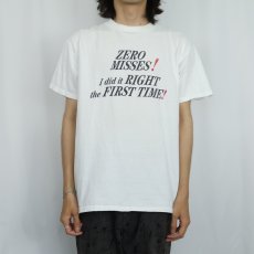 画像2: 90's "ZERO MISSES! I DID IT RIGHT THE FIRST TIME !" ジョークプリントTシャツ L (2)