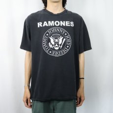 画像2: 90's RAMONES USA製 ロックバンドTシャツ BLACK XL  (2)
