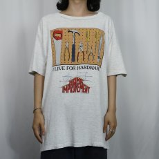 画像2: 90's STANLEY DESANTIS "HOME IMPROVEMENT" コメディドラマプリントTシャツ XL (2)
