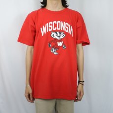 画像2: 90's Champion 青刺繍タグ 中期 USA製 "WISCONSIN" キャラクタープリントTシャツ XXL (2)