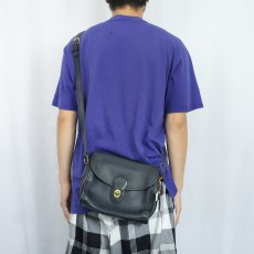 画像2: 80's COACH USA製 レザーショルダーバッグ BLACK (2)