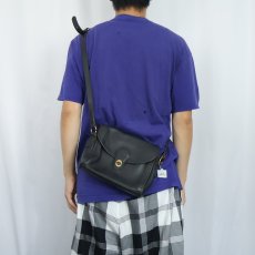 画像2: 80's COACH USA製 レザーショルダーバッグ BLACK (2)