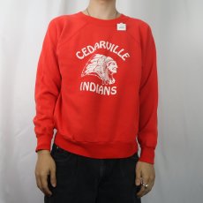 画像2: 80's USA製 "CEDARVILLE INDIANS"  インディアンヘッド プリントラグランスウェット L (2)