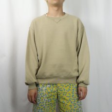 画像2: 90's RUSSELL ATHLETIC USA製 前V 無地スウェット L (2)