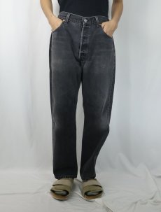 画像2: 90's Levi's 501 USA製 "サルファブラック" ブラックデニムパンツ W34 (2)