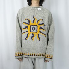 画像2: UNKNOWN 太陽モチーフ ロールネックウールニットセーター (2)