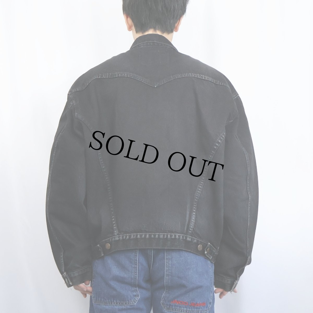 画像2: 90's Levi's 75525-0260 CANADA製 ブラックデニムジャケット L (2)