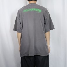 画像4: 2000's "REVOLUTION RELOADED" 映画パロディプリントTシャツ XL (4)