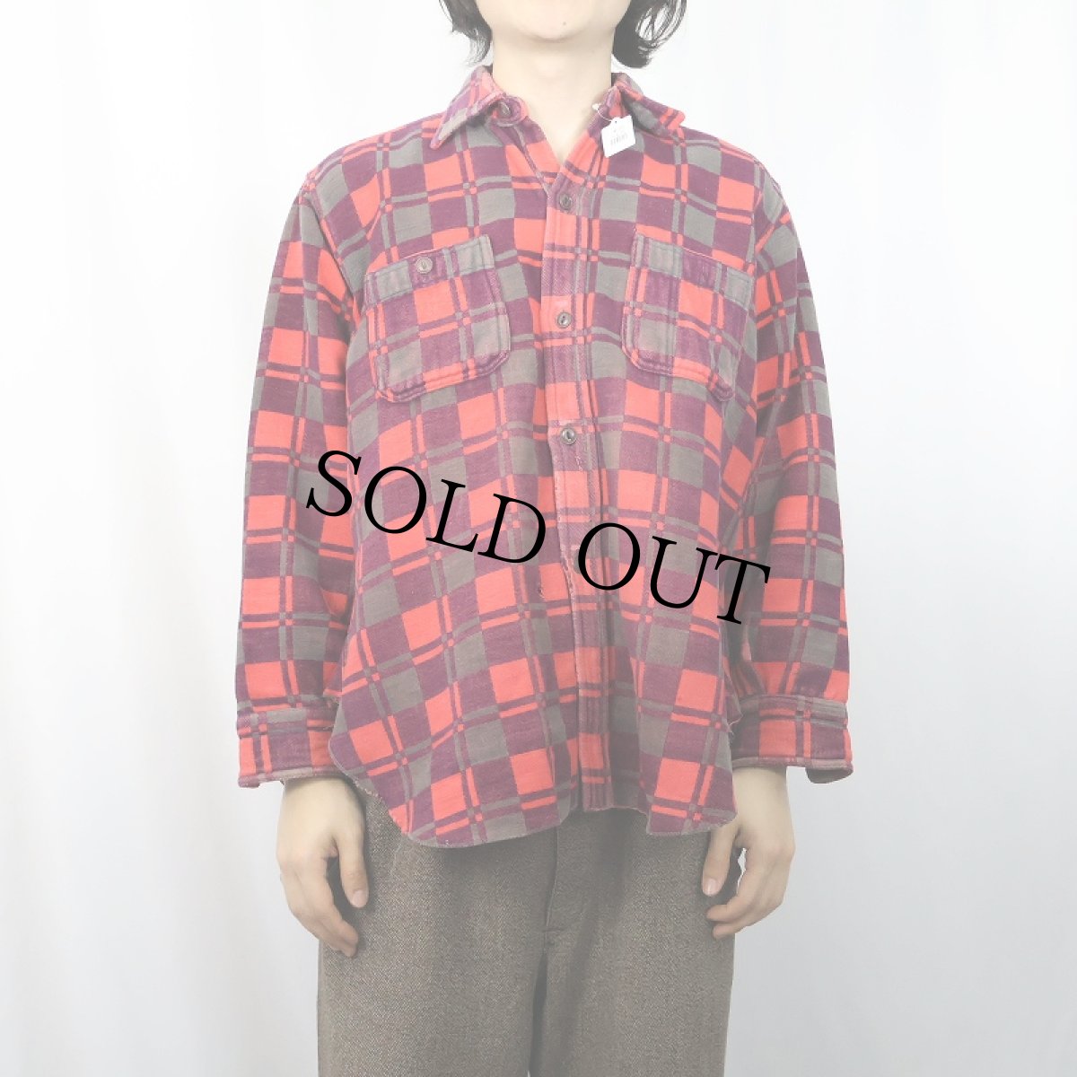 画像2: 70's〜 猫目ボタン チェック柄 ヘビーネルシャツ (2)
