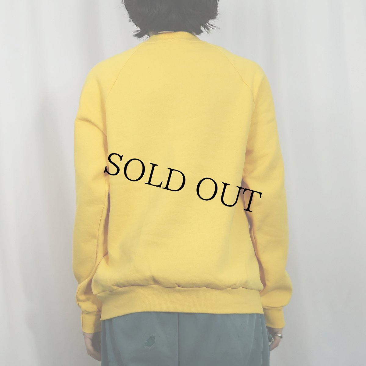 画像4: 90's FRUIT OF THE LOOM IRELAND製 ロゴプリント ラグランスウェット M (4)