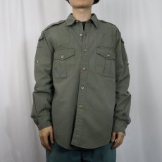 画像2: 90's Willis & Geiger USA製 ガンパッチ付き コットンサファリシャツ L (2)