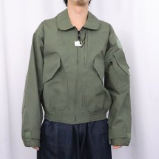 画像2: U.S.MILITARY MCPS CWU-106/P "NOMEX/GORE-TEX" フライトジャケット MEDIUM-REGULAR (2)