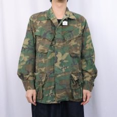画像2: 60's U.S.ARMY ERDL迷彩 "グリーンリーフ" ファティーグジャケット MEDIUM-SHORT (2)