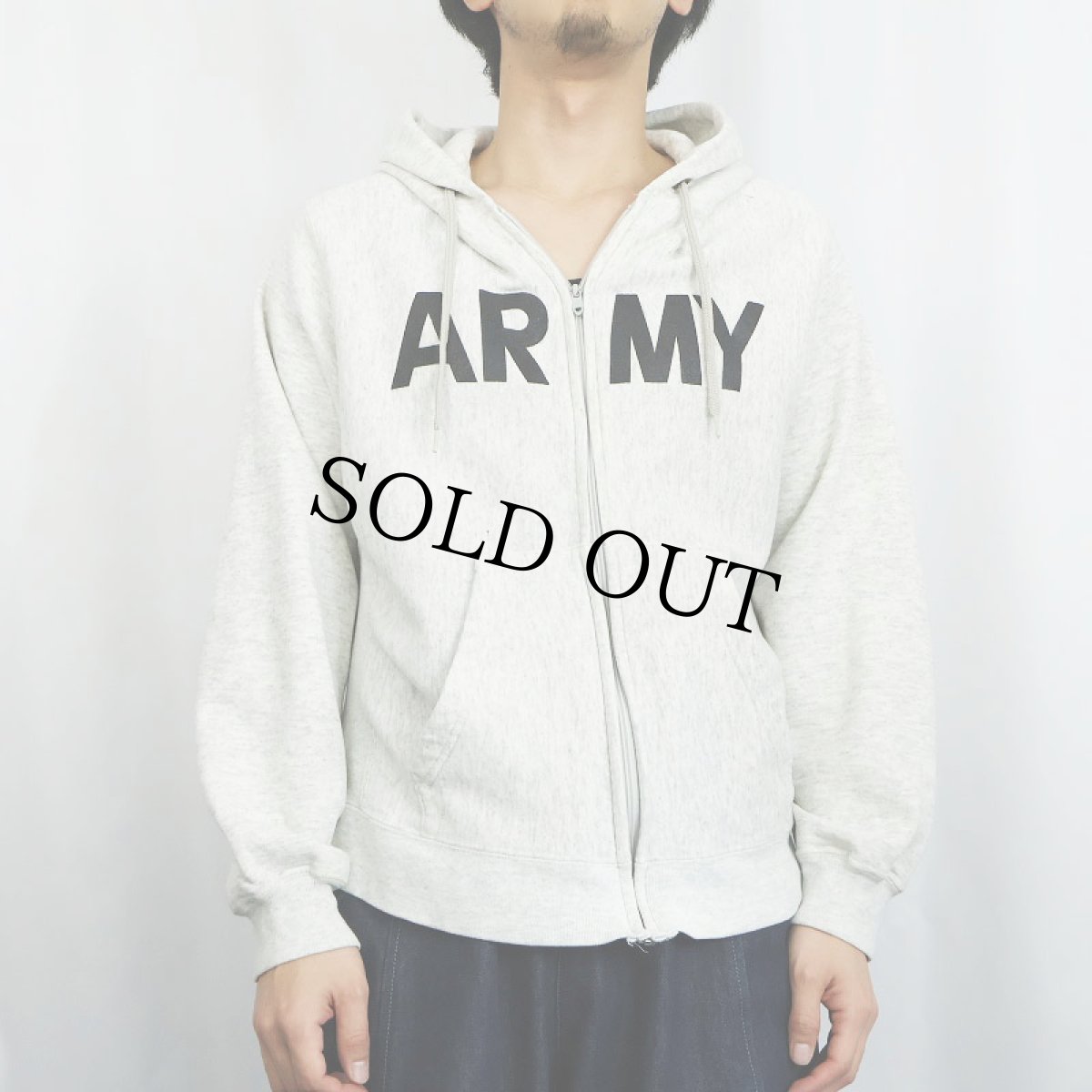 画像2: 90's U.S.ARMY PFU ロゴプリント スウェットジップパーカー MEDIUM (2)