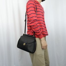 画像2: 80's COACH USA製 "LOGAN"レザーショルダーバッグ BLACK (2)