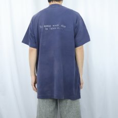 画像4: 90's JERRY GARCIA "The breeze would stop to listen in..." ミュージシャンプリントTシャツ NAVY XL (4)