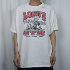 画像2: 90's LORD'S GYM "HIS PAIN YOUR GAIN" ジーザスパロディ プリントTシャツ XL (2)