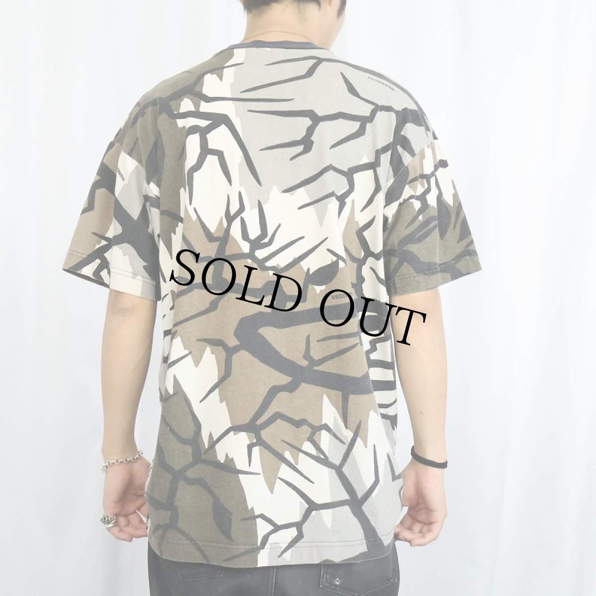画像3: 90's PREDATOR CAMOUFLAGE USA製 プレデターカモ柄 Tシャツ M (3)