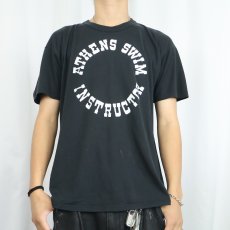 画像2: 80's RUSSELL ATHLETIC USA製 "ATHENS SWIM INSTRUCTOR" プリントTシャツ BLACK L (2)