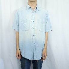 画像2: 50〜60's RED BALL 猫目ボタン シャンブレーシャツ (2)