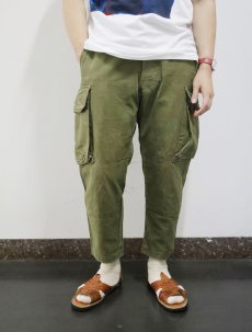 画像2: 40〜50's FRENCH ARMY M-47 前期 コットンツイル カーゴパンツ W34 (2)