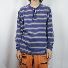 画像2: 90's〜 Levi's マルチボーダー柄 ヘンリーネックロンT M (2)