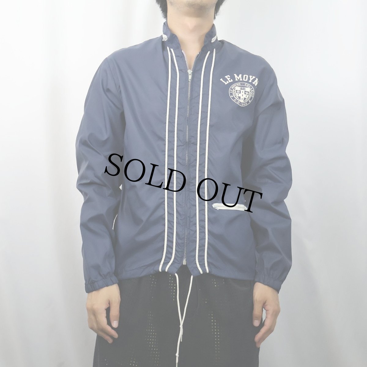画像2: 60〜70's Champion C中ランタグ "LE MOYNE" ナイロンジップジャケット NAVY S (2)
