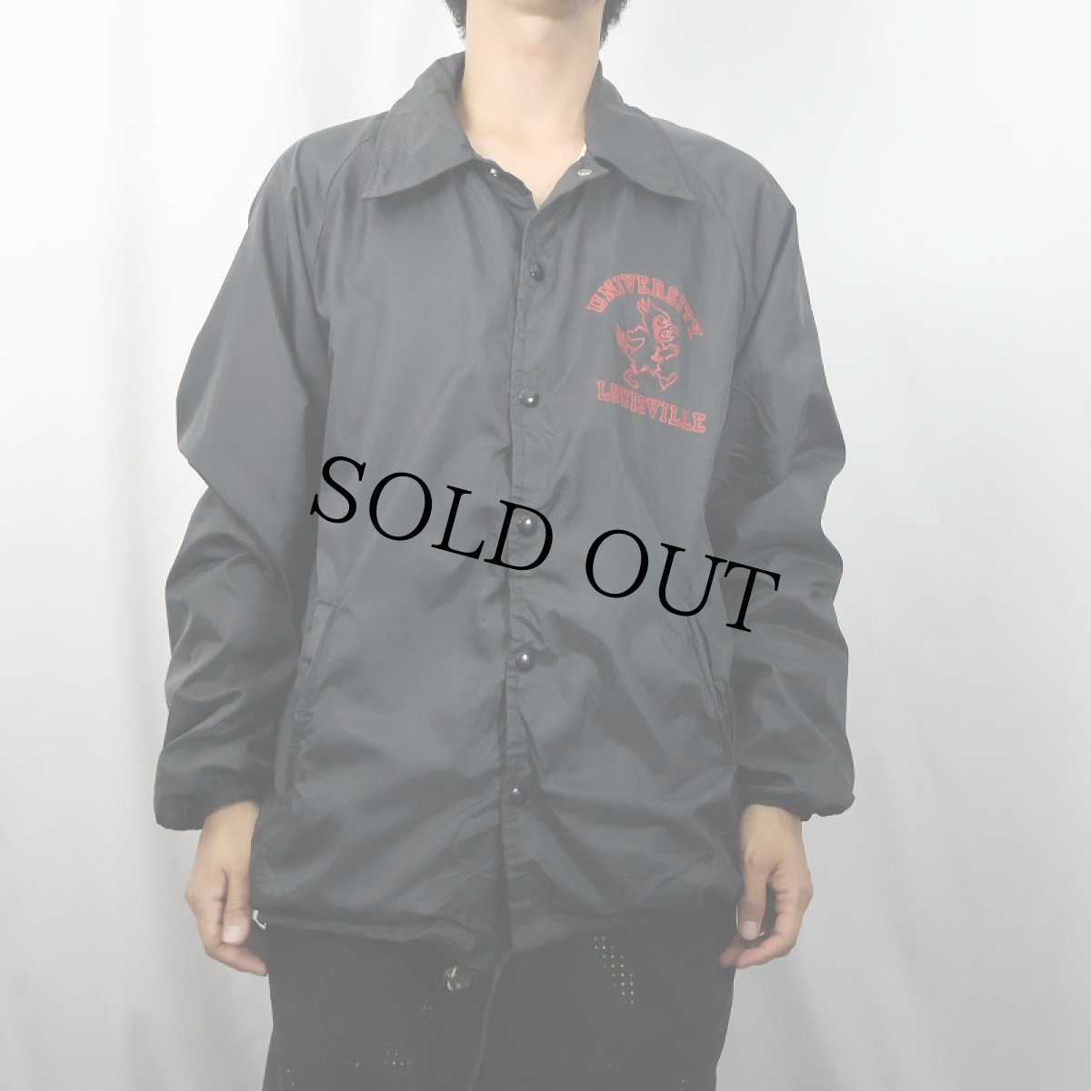 画像3: 60〜70's Champion C中ランタグ "LOUISVILLE" ナイロンコーチジャケット BLACK (3)