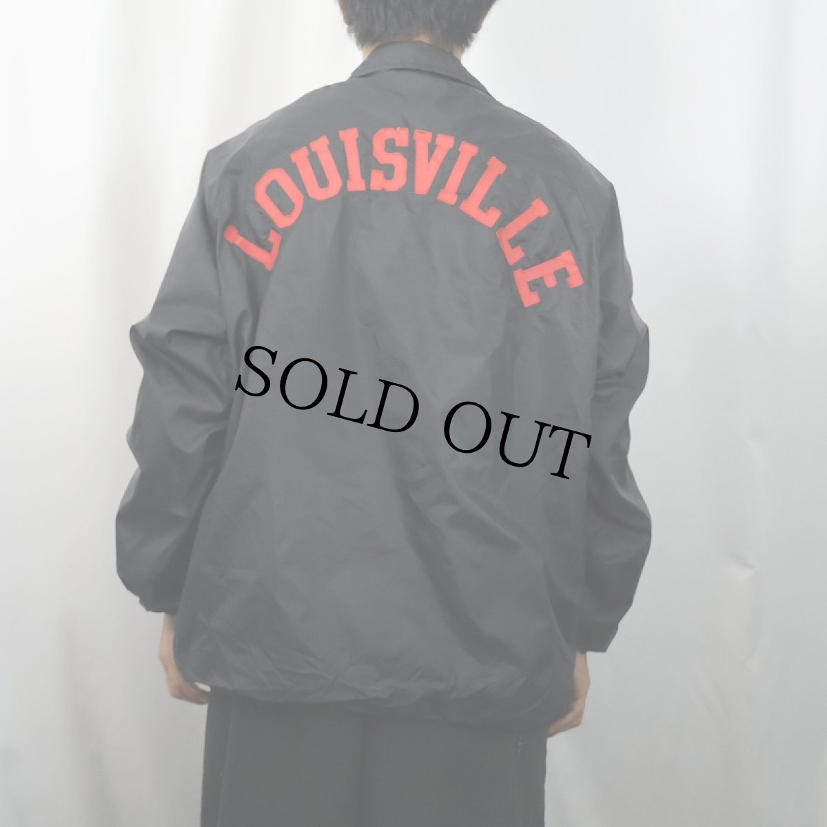 画像4: 60〜70's Champion C中ランタグ "LOUISVILLE" ナイロンコーチジャケット BLACK (4)