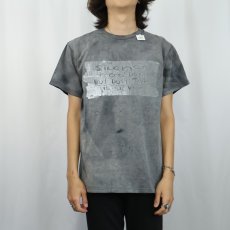 画像2: Against All Authority "Authority Silence is GOLDEN..." フェード加工 パンクバンドプリントTシャツ M (2)