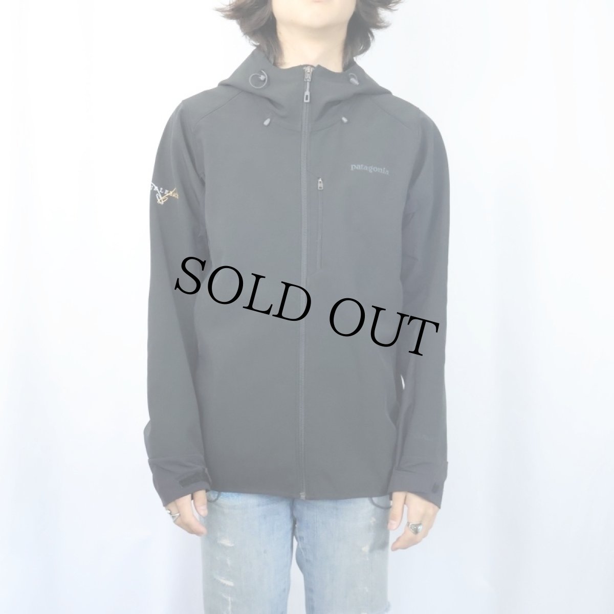 画像2: 2015AW Patagonia "DOUBLE BACK" ロゴ刺繍 アズハイブリッドフーディー BLACK L (2)
