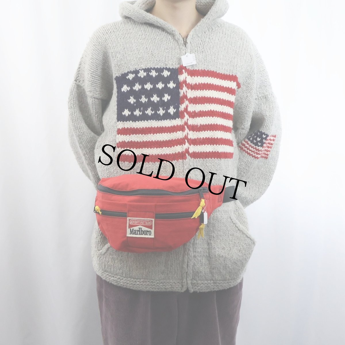 画像2: 90's Marlboro タバコ企業 ナイロンウエストバッグ (2)