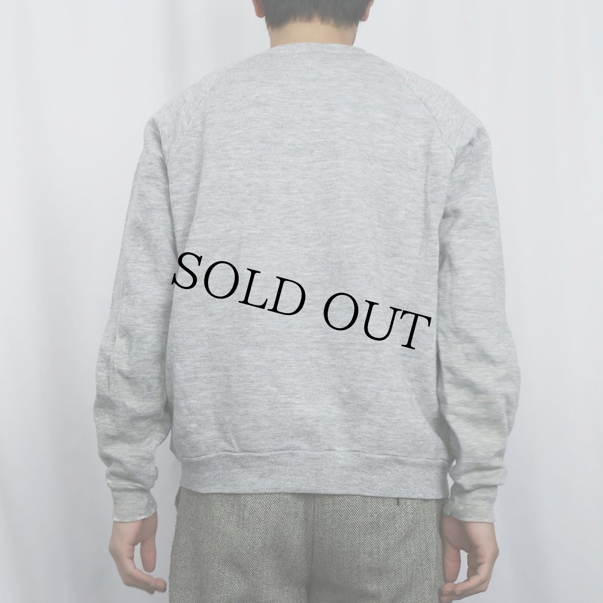 画像3: 80〜90's Disney MICKEY MOUSE USA製 白靴ミッキー キャラクタープリントラグランスウェット L (3)