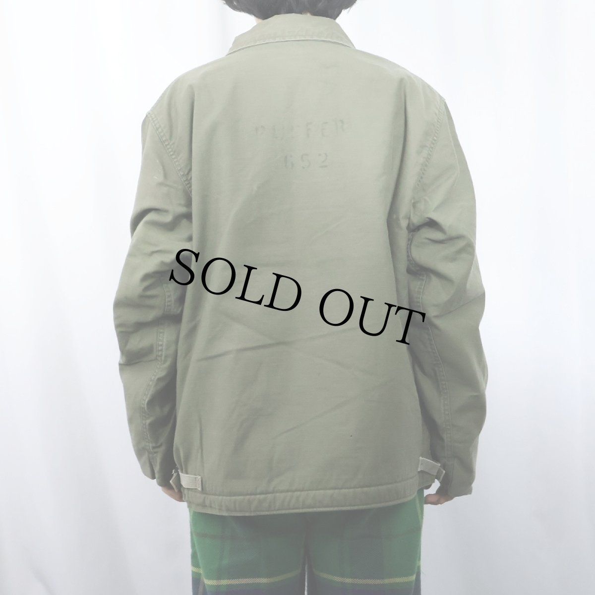 画像4: 80's U.S.NAVY A-2 ステンシル入り デッキジャケット EXTRA LARGE (4)